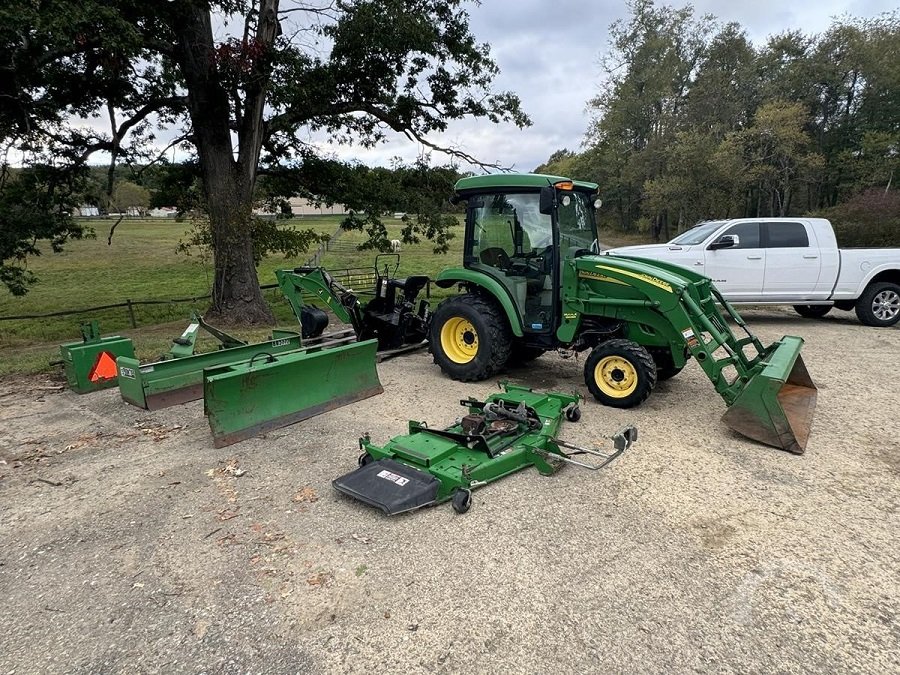 2010 JOHN DEERE 3720 W Attachments
