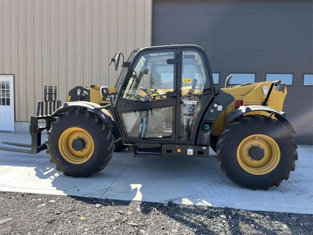 2016 CATERPILLAR TH337C