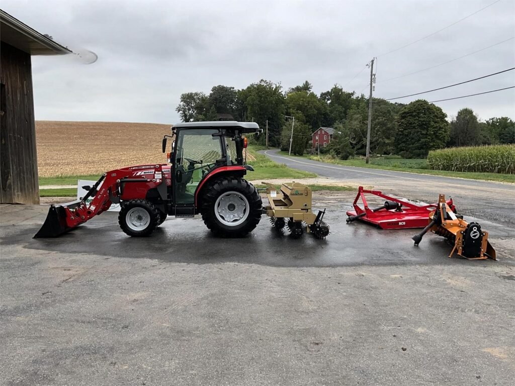 2018 MASSEY FERGUSON 1735M W Attachments