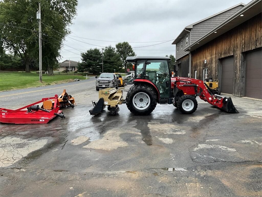 2018 MASSEY FERGUSON 1735M W Attachments