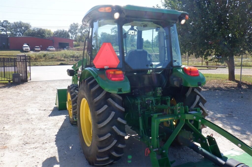2015 JOHN DEERE 5055E
