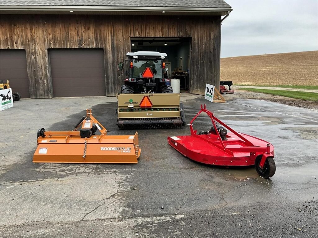2018 MASSEY FERGUSON 1735M W Attachments